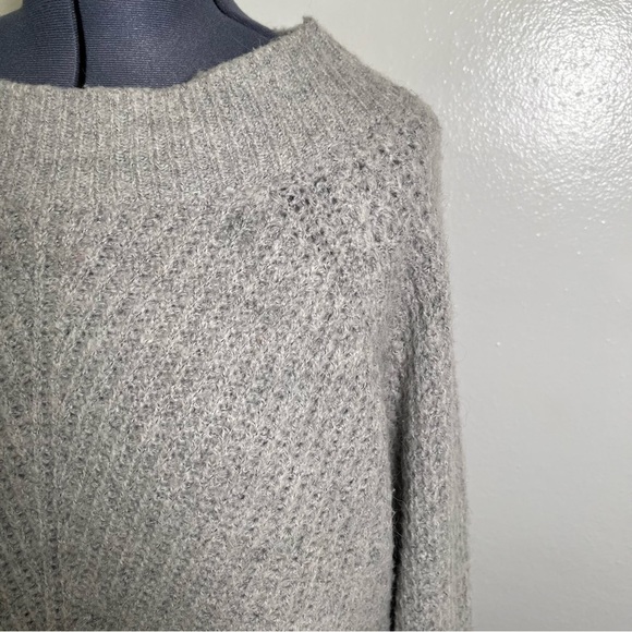 Leith Crewneck Oversized Chunky Sweater Light Gray - Picture 4 of 12